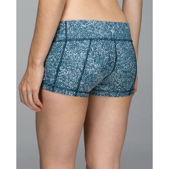 Lululemon Hot Hot Shorts Pebble Print Parfait Pink Alberta Lake Active Gym M - Picture 2 of 10